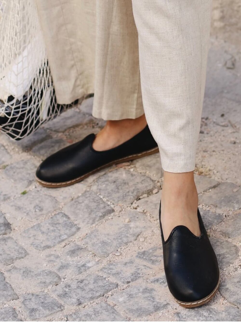 Charix Classic Leather Slip On Loafers Handmade Artisan Minimalist EU 45 Black